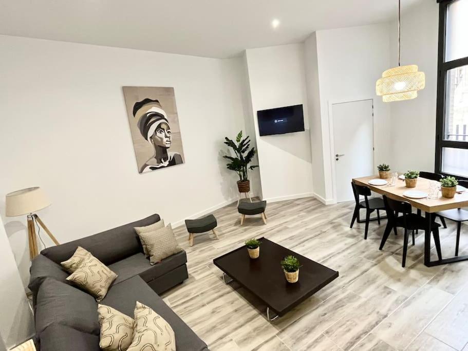 Apartamento Vive Zaragoza V מראה חיצוני תמונה